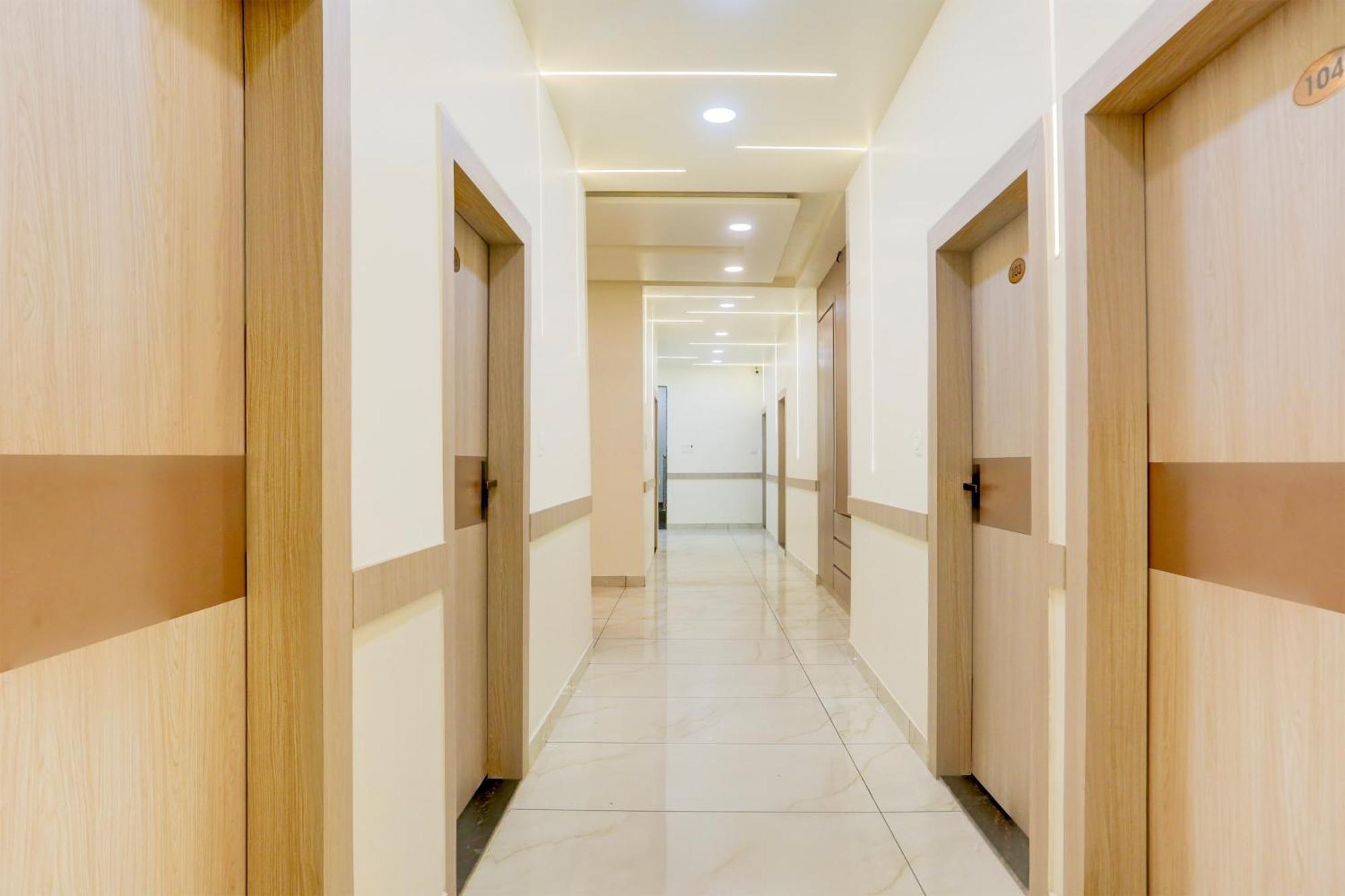 Collection O The Vidya Grand Hotel Rudrapur Exterior photo